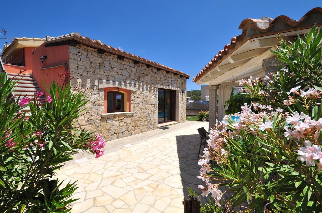 Affittacamere B&B La Villa Dei Graniti Villasimius Ngoại thất bức ảnh