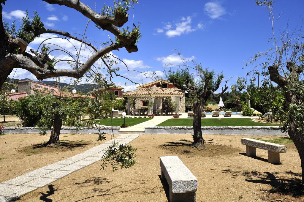 Affittacamere B&B La Villa Dei Graniti Villasimius Ngoại thất bức ảnh